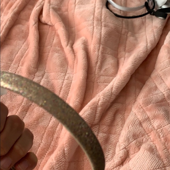 Headband - Picture 3 of 3